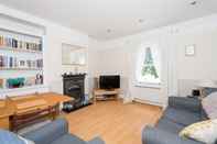 Common Space Traditional Richmond Home by Twickenham Green