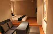 Kamar Tidur 4 Hotel Aroma Bowery - Adults Only