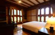 Kamar Tidur 4 The Village Lodge Paro