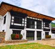 Exterior 2 The Village Lodge Bumthang
