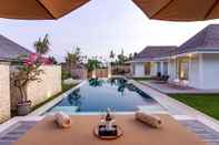 Swimming Pool Villa Karein