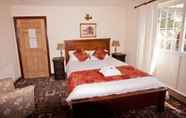 Bedroom 3 White Hart Hotel