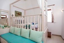 Common Space Lindian Polis