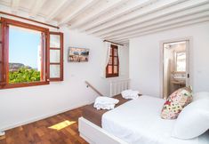 Bedroom 5 Lindian Polis