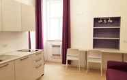 Kamar Tidur 7 Trieste Center Rooms & Apartments