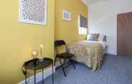 Kamar Tidur 7 Cosy Home Near Station, Parking, Netflix, Sleeps 5