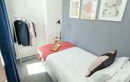 Kamar Tidur 5 Cosy Home Near Station, Parking, Netflix, Sleeps 5