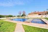 Swimming Pool Townhaus Isabella