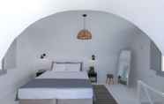 Bedroom 5 Bianco Diverso Suites