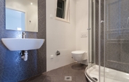 In-room Bathroom 5 Hedera Estate, Hedera A8