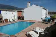 Kolam Renang Casa Mundo - 16th-century Country House With 21 m² Pool, Barbecue - Andalusia