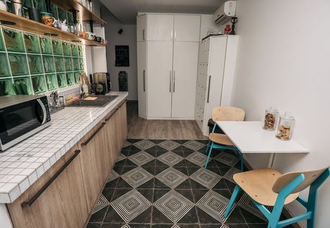 Others Loft Hostel