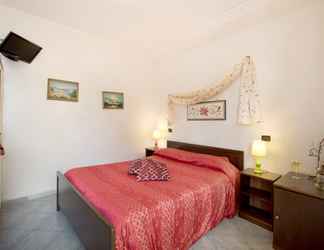 Bedroom 2 Villa Gioiello