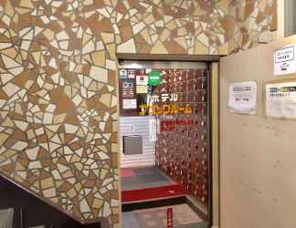 Lobby 2 Capsule Hotel Block Room