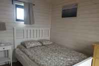 Bedroom Black Beach Small Cottage