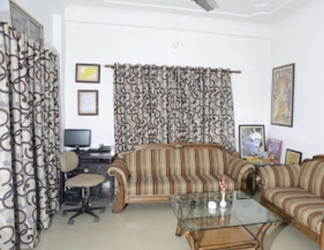 Sảnh chờ 2 Varanasi Homestay