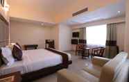 Kamar Tidur 4 The Contour Hotel