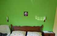 Bedroom 6 Pension Falter