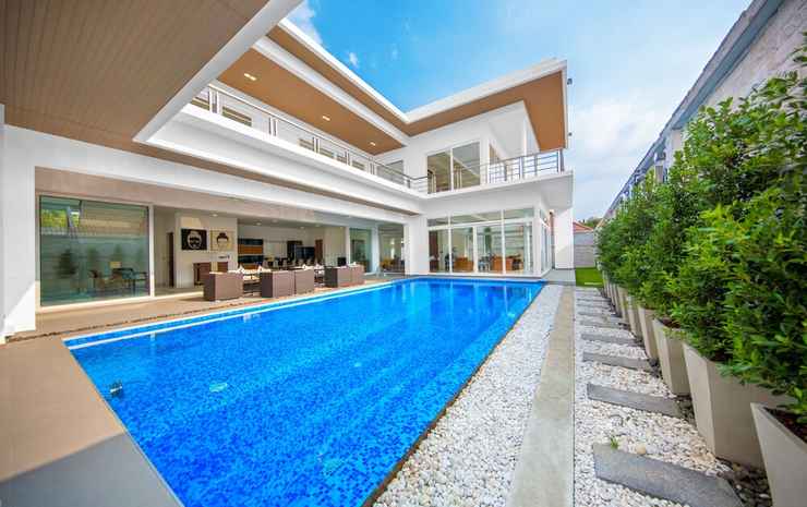 Premium Pool Villas Pattaya Chonburi - Exclusive Eight-Bedroom Villa Private Pool 