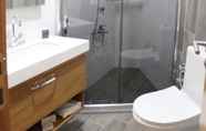 In-room Bathroom 3 Yoncali Termal Otel&Spa