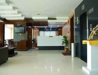 Lobby 2 Hotel Parth Inn