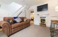 Ruang untuk Umum 7 Modern Exeter City Cottage Howell Road