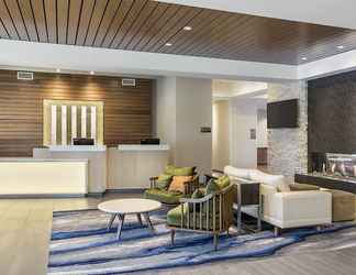 Lobi 2 Fairfield Inn & Suites by Marriott Minneapolis North/Blaine