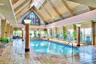 Swimming Pool Hawthorn Suites BY Wyndham Erie