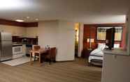 Bedroom 6 Hawthorn Suites BY Wyndham Erie