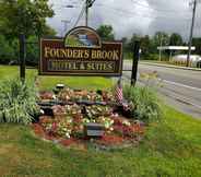 Exterior 2 Founder's Brook Motel and Suites