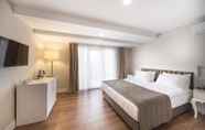 Bilik Tidur 5 Kunlun Kensington Hotel