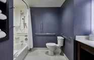 Phòng tắm bên trong 6 Residence Inn by Marriott Albany Airport