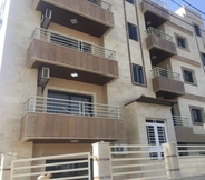 Luar Bangunan 2 Koura Nakhla Apartment