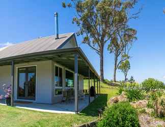 Exterior 2 The Bryn At Tilba Family Cottage