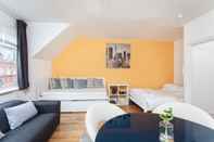 Kamar Tidur Cosy High Floor Studio Greek Street Soho