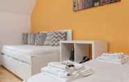 Kamar Tidur 7 Cosy High Floor Studio Greek Street Soho