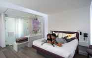 Bedroom 5 YOTEL Istanbul Airport LANDSIDE, City Entrance