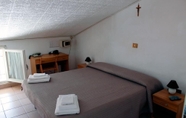 Bedroom 2 Albergo Carezza