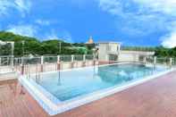 Swimming Pool Prestige Residences at Golden Valley