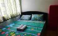 Kamar Tidur 4 Happy Stay at Trees Residences