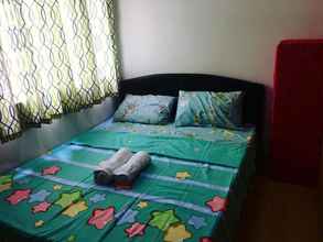 Kamar Tidur 4 Happy Stay at Trees Residences