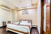 Kamar Tidur Kings Park Hotel