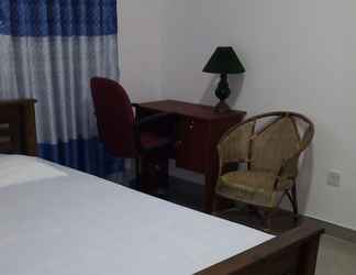 Bedroom 2 Senuri Home stay