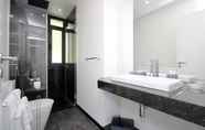 Toilet Kamar 6 Lazareto Apartment