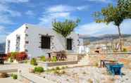 Exterior 3 Traditional Apartments Madares