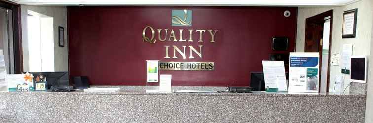 Lobby Quality Inn & Suites Dublin