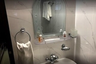 In-room Bathroom Roopkatha Hotel Kalimpong