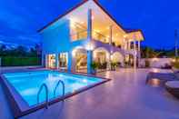 Kolam Renang Modern 4 Bedrooms Pool Villa - VY