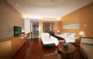 Kamar Tidur 7 Amanda Seaview Resort Apartment