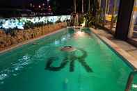 Kolam Renang Green Rich Hotel Okinawa Nago